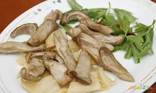 鳕鱼怎样煎好吃又简单_煎鳕鱼会碎是假鳕鱼_煎鳕鱼 家常