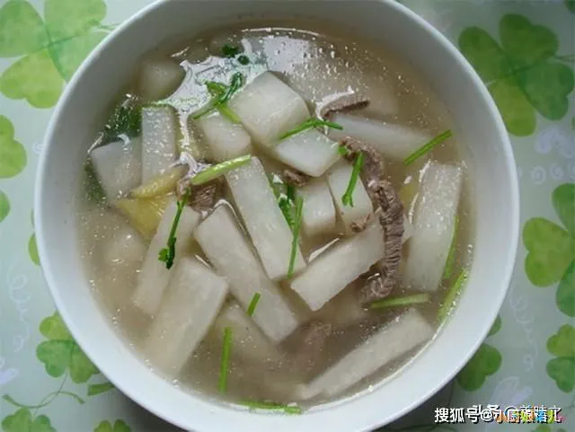 番茄炖牛肉家常做法_土豆蕃茄炖牛肉家常做法_炖牛肉的家常做法