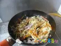 素炒面的家常做法_鱼香肉丝炒面的家常做法_西红柿炒面的家常做法