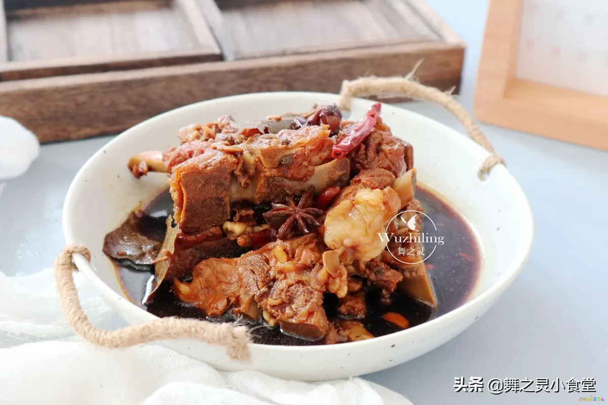 排骨火锅的家常做法_自制素菜火锅做法家常做法_家常排骨火锅怎么做好吃