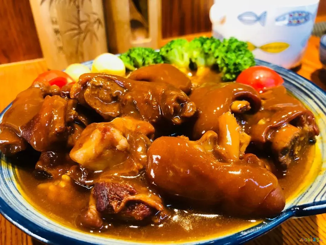 酱猪蹄的家常做法_家庭酱猪蹄的做法_家庭版的酱猪蹄儿怎么做