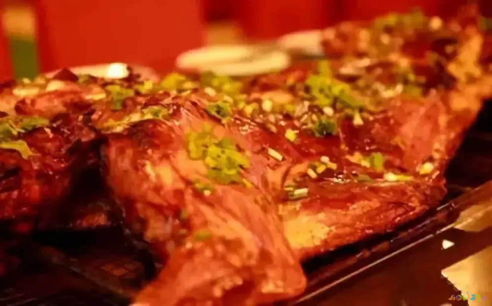 白菜焖饼的家常做法_白菜家常做法焖饼怎么做_白菜家常做法焖饼视频