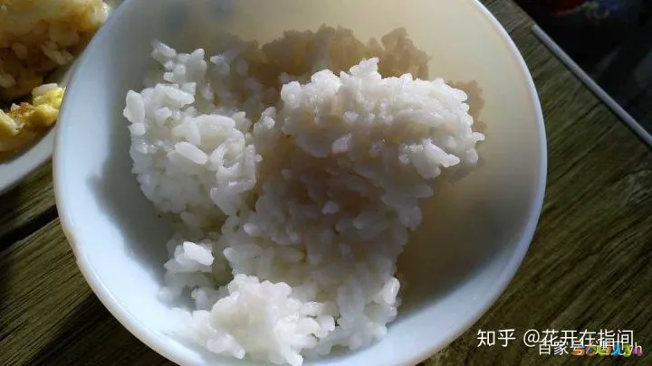 翅包饭做法_台湾鸡翅包饭做法_家常紫菜包饭的做法