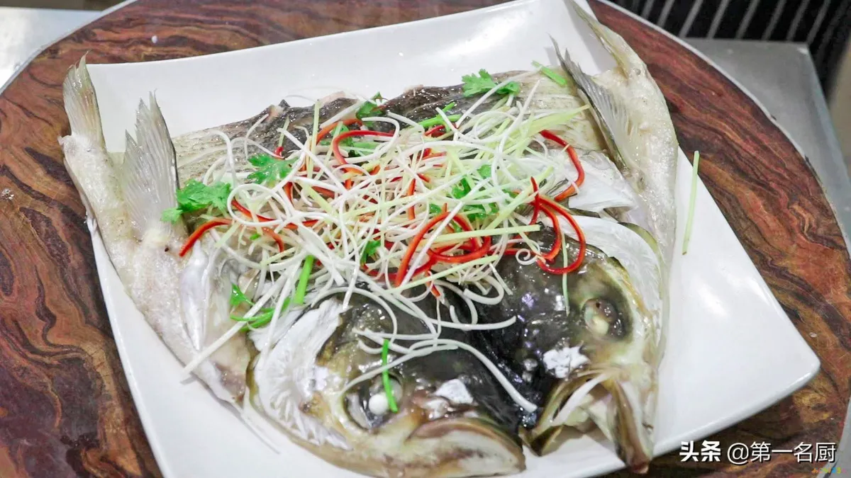 家常鱼头做法剁椒怎么做_鱼头怎么做好吃剁椒鱼_剁椒鱼头的家常做法