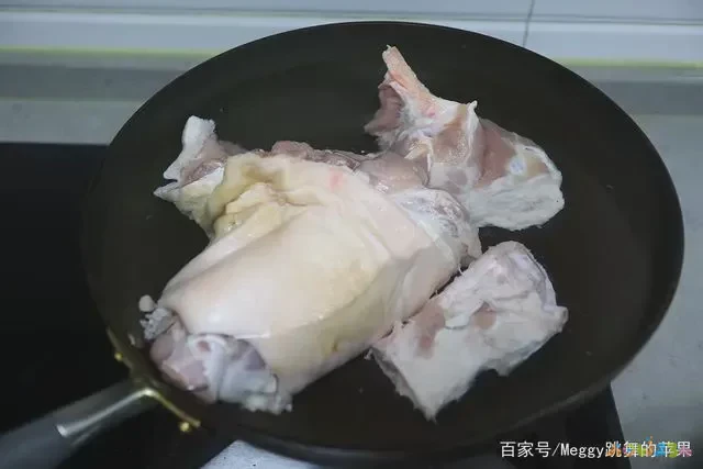 怎样炖肘子色香味俱全_家常炖肘子_家庭炖肘子