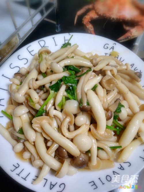 白雪菇的家常做法_珊瑚菇的家常做法_肉炒菇的家常做法