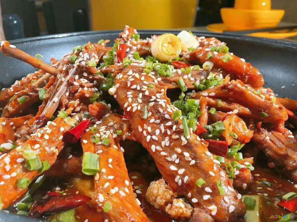 干锅辣鸭头家常做法_鸭头的家常做法_干锅鸭头家常做法
