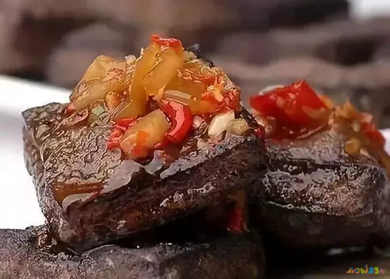 白菜焖饼的家常做法_白菜家常做法焖饼视频_白菜家常做法焖饼怎么做