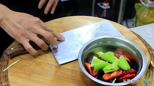 葱烧海参的做法 家常_葱烧豆腐的家常做法_葱烧海参的家常做法窍门