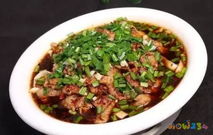 白菜焖饼图片_白菜焖饼的家常做法_白菜家常做法焖饼视频