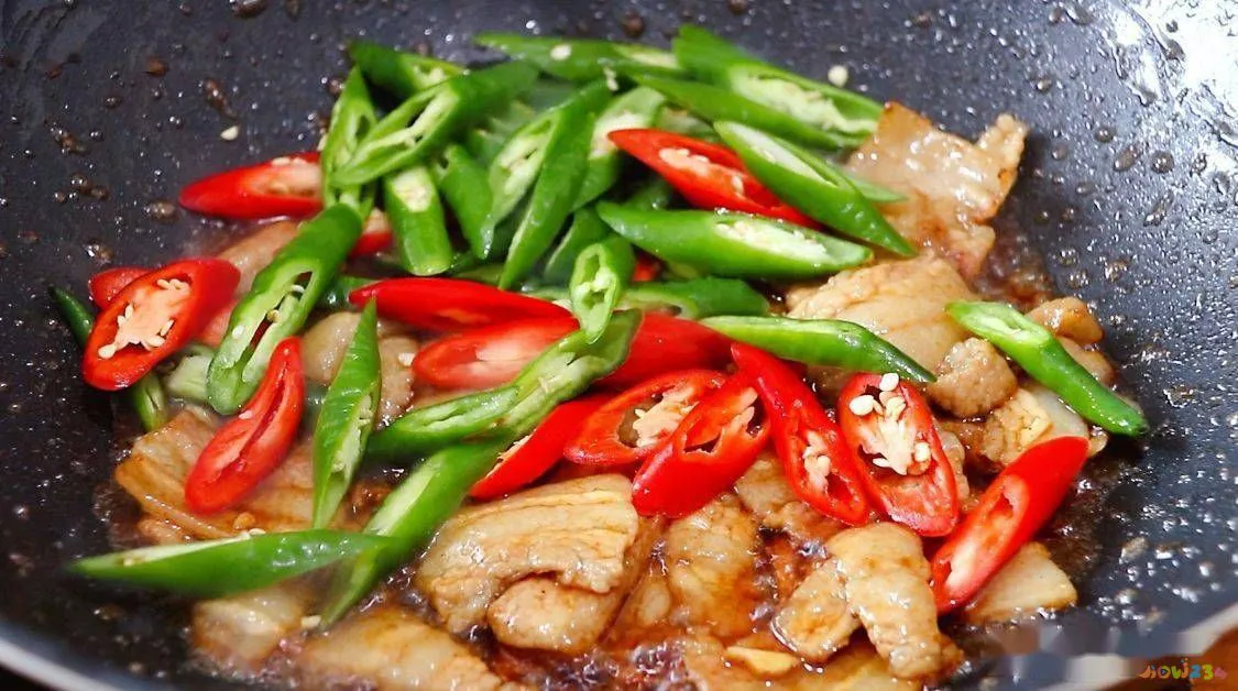 辣椒炒五花肉家常做法_腌制辣椒的方法家常_没有辣椒的家常菜