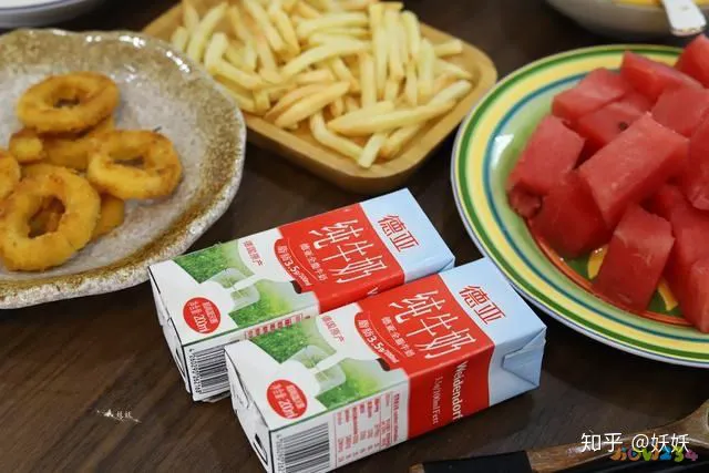 炸薯条的家常做法_炸白薯条做法_炸辣椒酱肉的做法大全家常做法视频