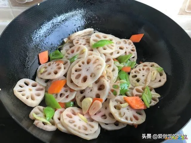 清炒藕片做法简单(家常素菜清炒藕片)(9)