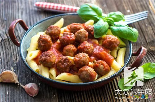 如何制作家常炸肉丸子呢