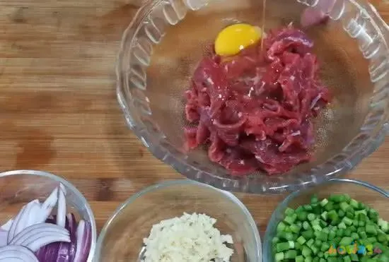 爆炒牛肉家常做法_水煮牛肉家常做法_烤牛肉的家常做法