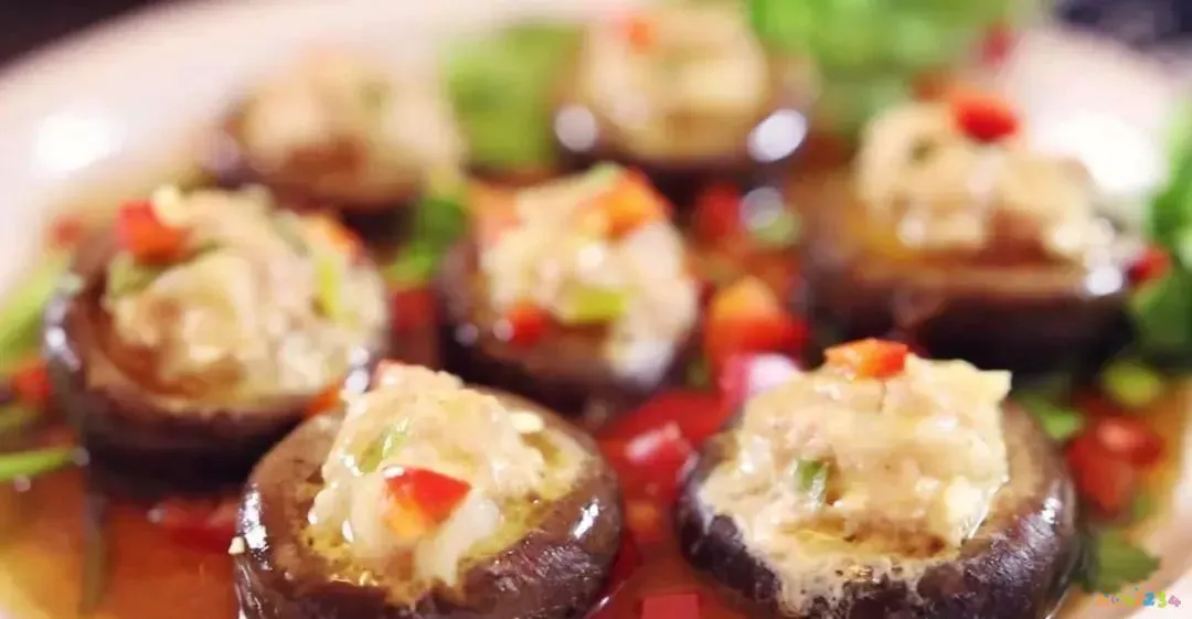 香菇炖鸡家常做法_怎样做香菇炖鸡窍门_家常香菇炖鸡的做法大全