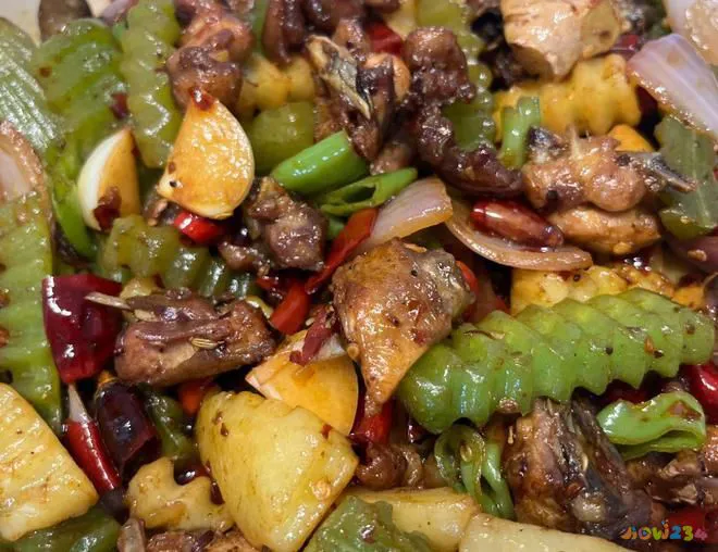 黄豆酱炒肉的家常做法_家常速炒_家常炒茼蒿怎么炒好吃