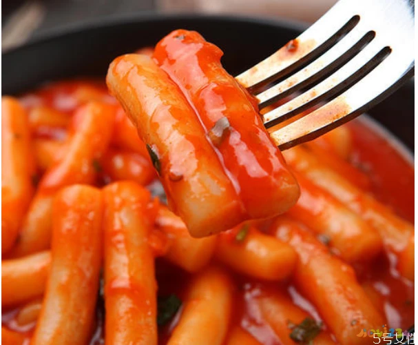 蒸年糕的做法家常做法_煮年糕的10种家常做法_板鸭烧年糕家常做法