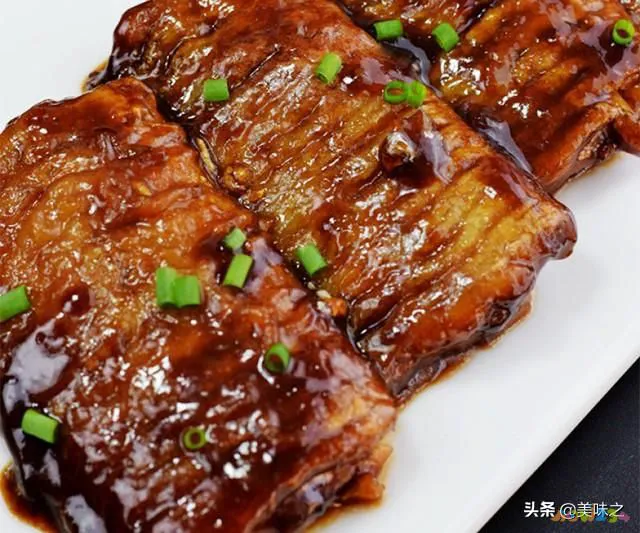 简单红烧带鱼做法_家常红烧做法带鱼怎么做_家常红烧带鱼的做法