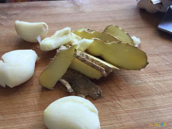 家常红烧鸡爪_红烧鸡爪最好吃做法_红烧鸡爪家常做法