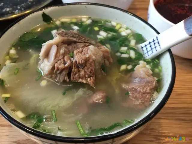 熬羊汤时放什么调料好吃（应该放什么香料）(3)