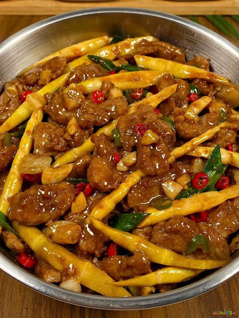 家常红烧牛肉_牛肉的做法红烧牛肉的做法_牛肉家常红烧做法