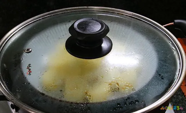 海鲜疙瘩汤的打法_海鲜疙瘩汤的家常做法_海鲜家常疙瘩汤做法窍门