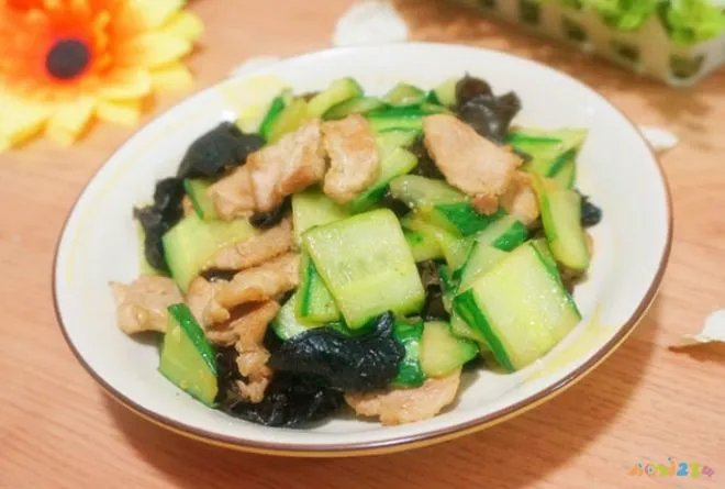 70后饭吧哪些菜好吃_中午做啥饭简单又好吃_茄子炒肉末的家常做法