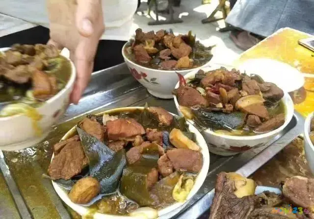 白菜家常做法焖饼怎么做_白菜焖饼的家常做法_白菜家常做法焖饼视频