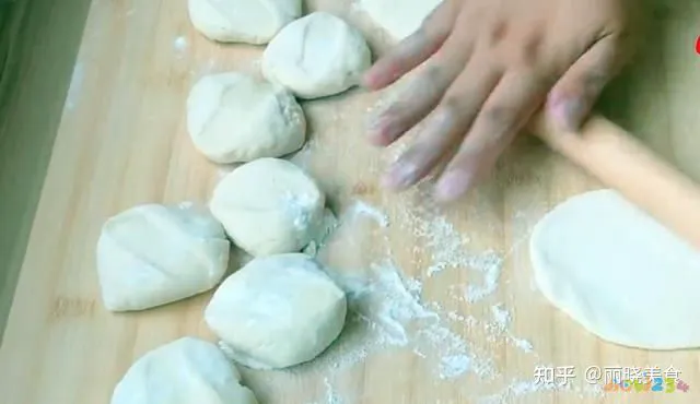 扣肉的家常做法视频_四川扣肉的家常做法_糯米扣肉的家常做法