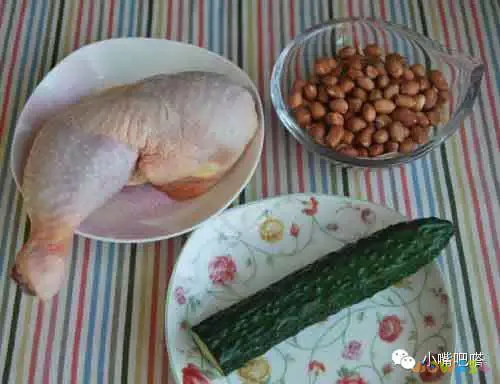 香菇炖鸡的做法简单又好吃_家常香菇炖鸡的做法大全_香菇炖鸡家常做法