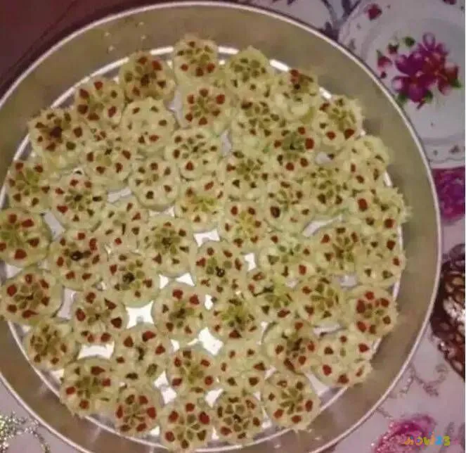 如何做面哨子_哨子面的家常做法_面的哨子怎么做简单又好吃