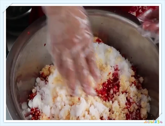 家常辣酱的做法_家常自制香辣酱的做法_水果辣酱的家常做法