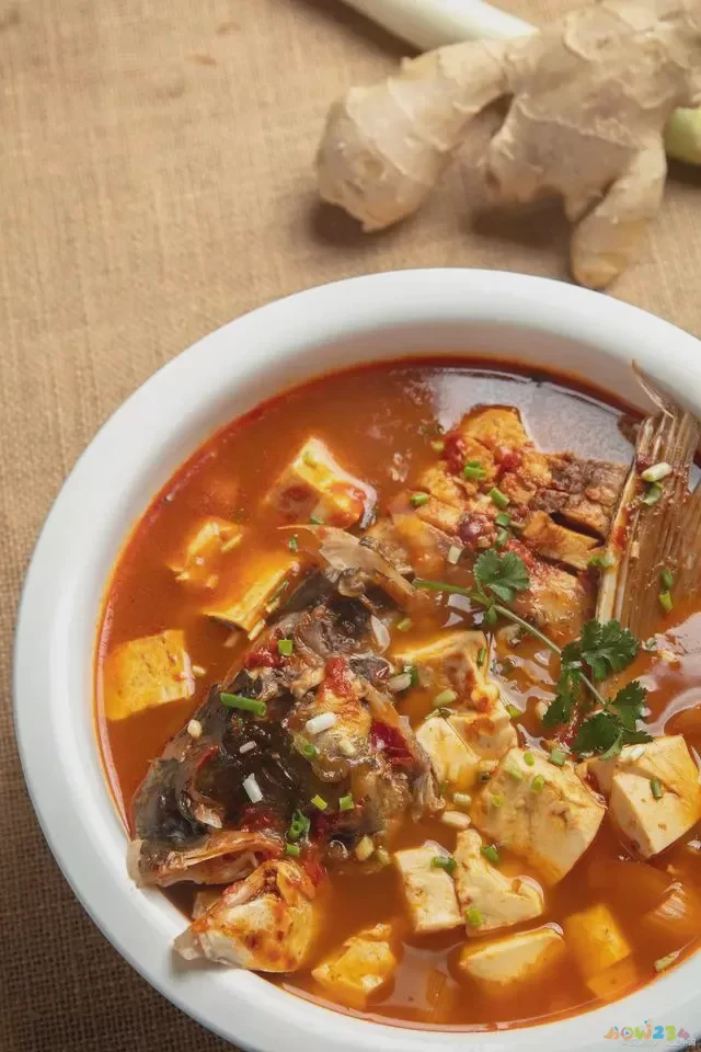 豆腐鱼头汤的做法大全_鱼头豆腐汤的家常做法_豆腐家常鱼头汤做法大全