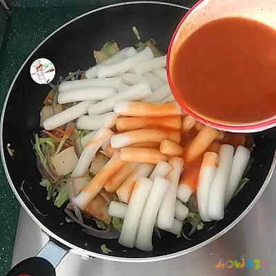 韩式炒家常年糕做法大全_韩式炒年糕的家常做法_韩式炒家常年糕做法视频