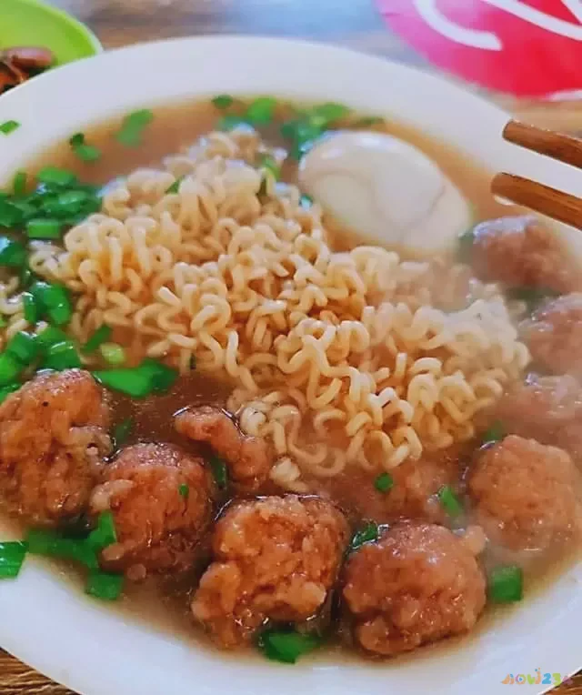 上海冷馄饨的家常做法_上海冷馄饨酱料怎么做好吃_上海凉馄饨