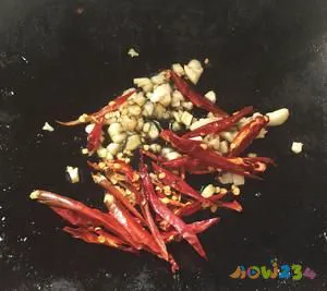 素炒有机花菜的做法 步骤3