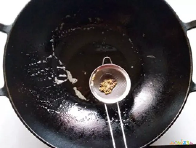 酸辣土豆丝的家常做法_简单酸辣土豆丝_土豆丝怎么炒好吃酸辣