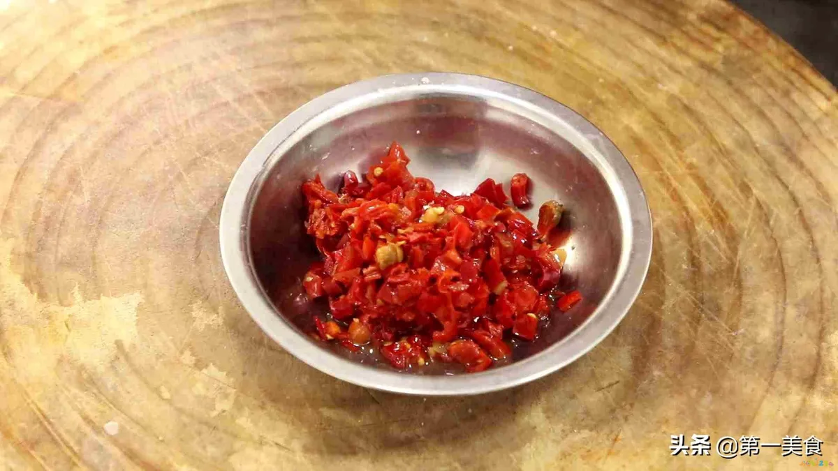 熏排骨火锅的家常做法_自制素菜火锅做法家常做法_排骨火锅的家常做法