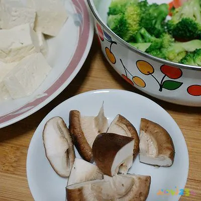 海蛎干的做法大全图片_海蛎的家常做法_海蛎的做法大全