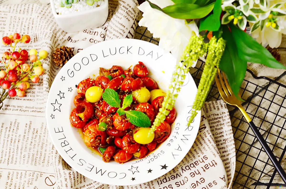 辣炒蛏子家常做法_辣炒花蚬子的家常做法_家常炒甜不辣做法