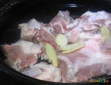 家常冻肉的做法大全窍门_家庭冻肉做法_肉冻子的家常做法