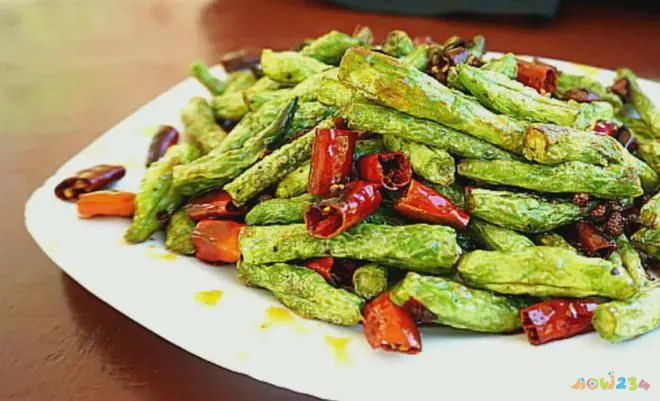 茄子炒肉末的家常做法_王家渡麻辣香锅的家常做法视频_麻辣香锅的家常做法