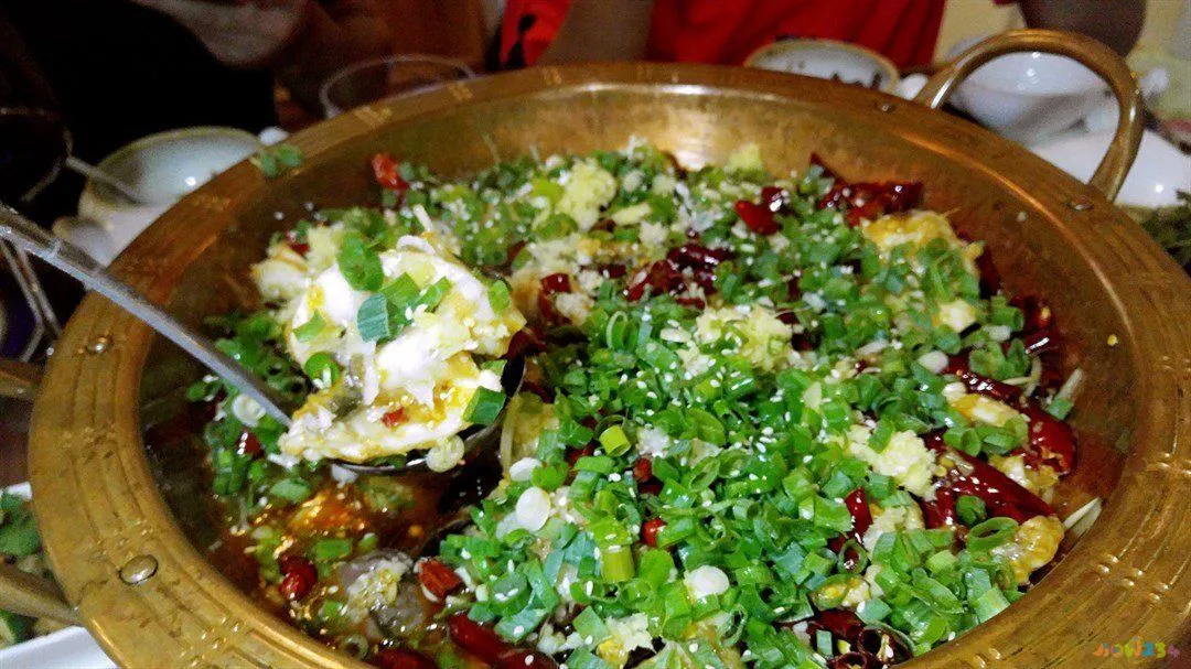 清蒸鲈鱼的家常做法_清蒸草鱼家常做法_清蒸草鱼的家常做法