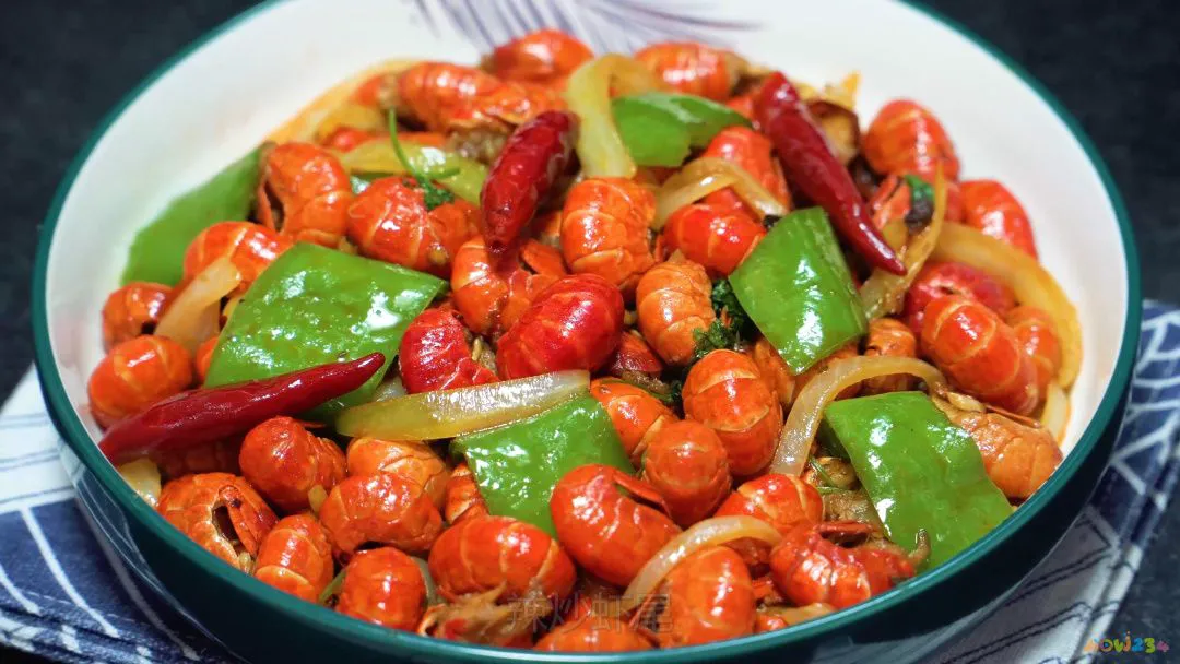 辣炒花蚬子的家常做法_辣炒蛏子家常做法_家常炒甜不辣做法