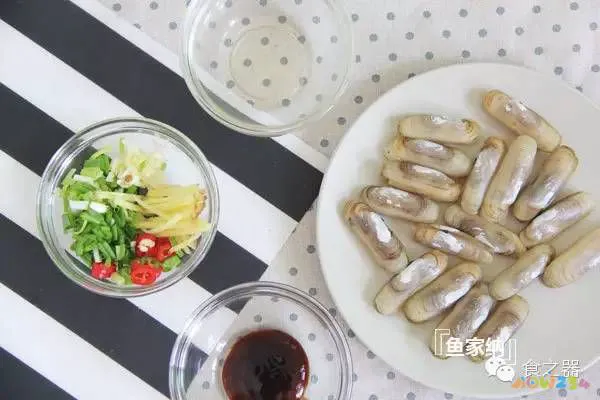 辣炒海带丝的家常做法_家常辣炒蚬子肉的做法_辣炒海丁的家常做法