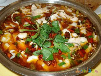 家常清蒸草鱼_清蒸草鱼的家常做法_清蒸梭鱼的家常做法