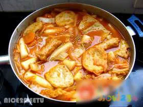 炒辣年糕的做法_炒辣年糕怎么做好吃_炒辣年