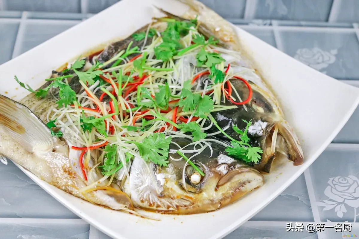 鱼头怎么做好吃剁椒鱼_家常鱼头做法剁椒怎么做_剁椒鱼头的家常做法