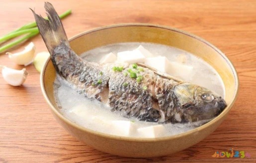 排骨炖鲤鱼家常做法_家常炖鲤鱼的做法_炖鲤鱼家常做法最好吃